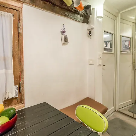 We - 75006 Latin Quarter * 파리