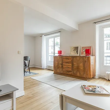 We - 75006 Latin Quarter * 파리