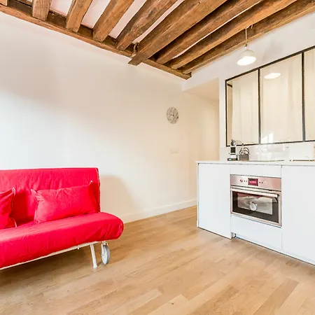 We - 75006 Latin Quarter Apartment