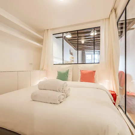 We - 75006 Latin Quarter Apartment *